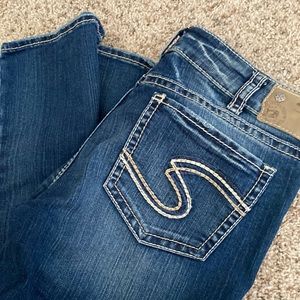 Silver Suki Jeans 33x33